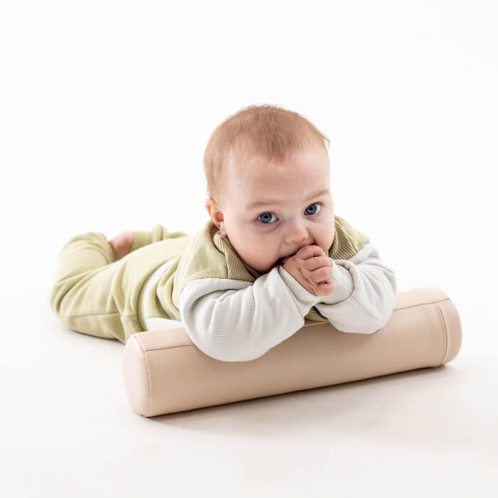 Tummy Roller – Mjuk Rullkudde för de minsta - Lilla Nord